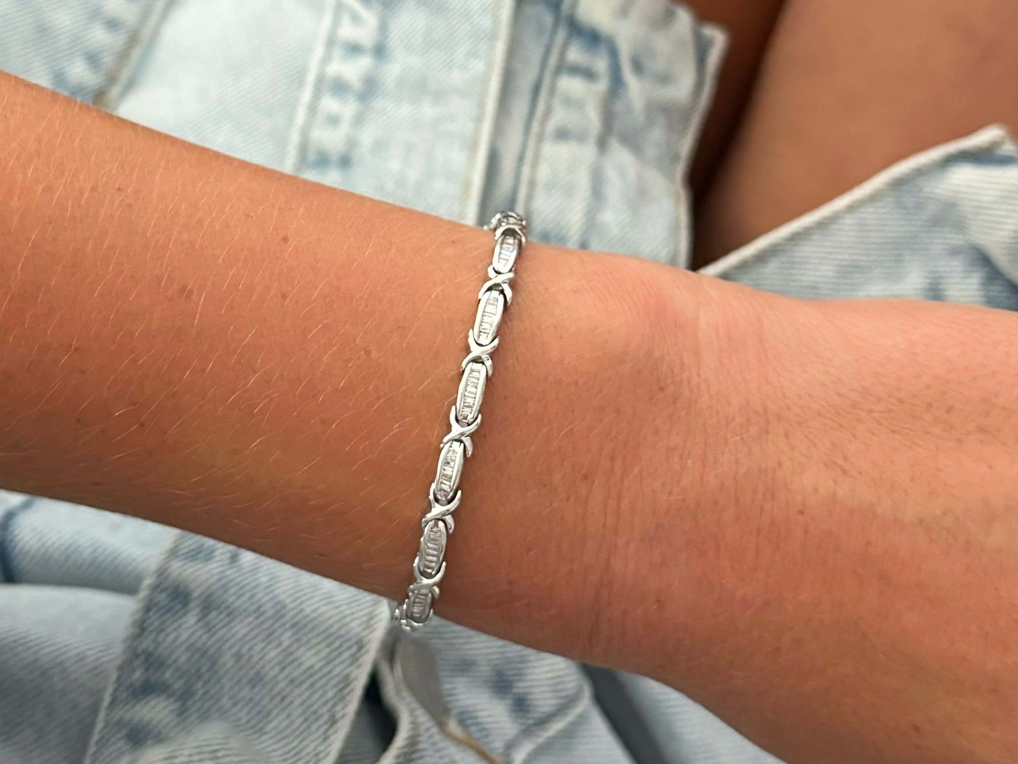 Baguette Diamond Link Bracelet 10k White Gold