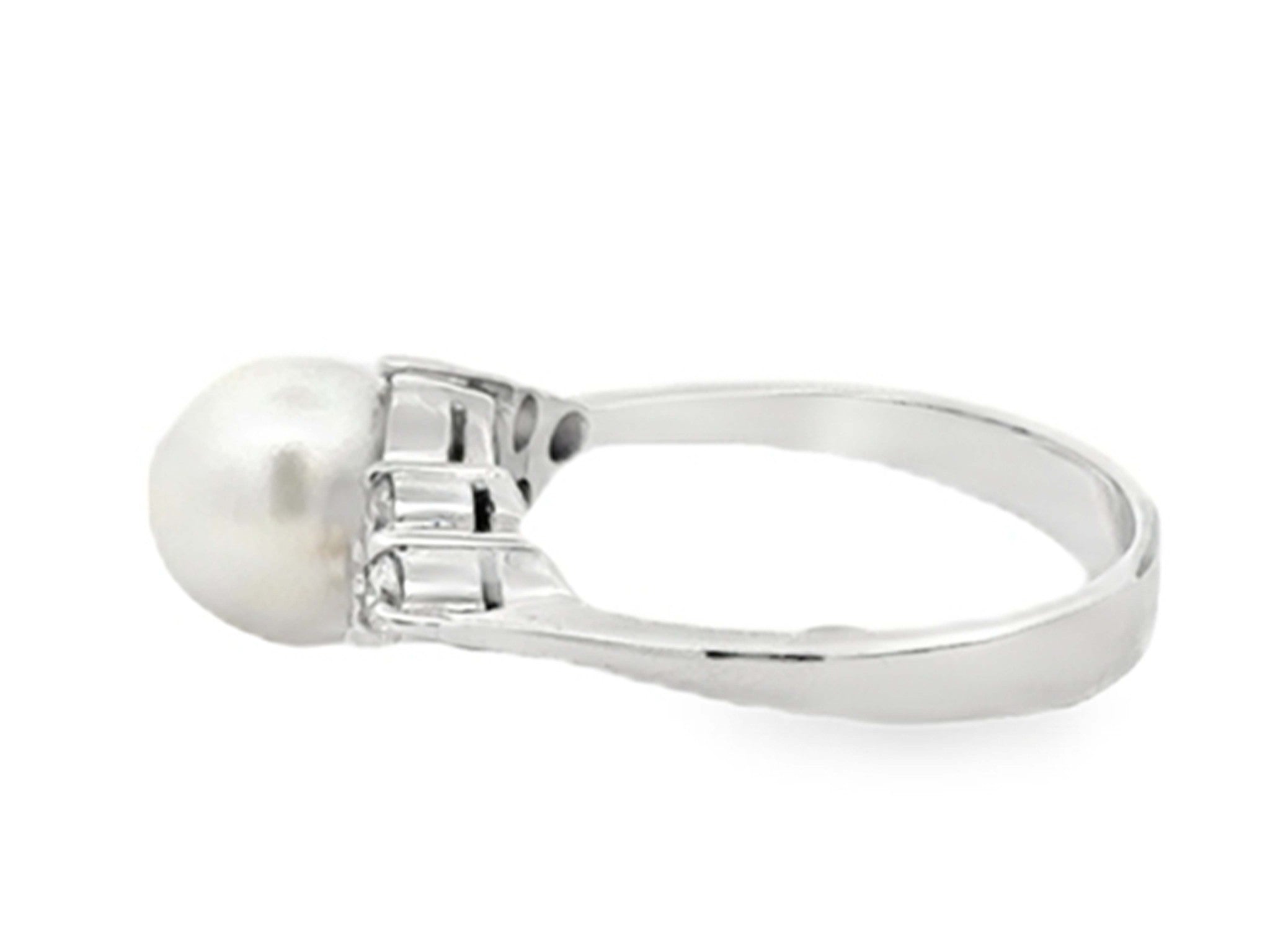 Round White Akoya Pearl and Diamond Ring 14K Solid White Gold