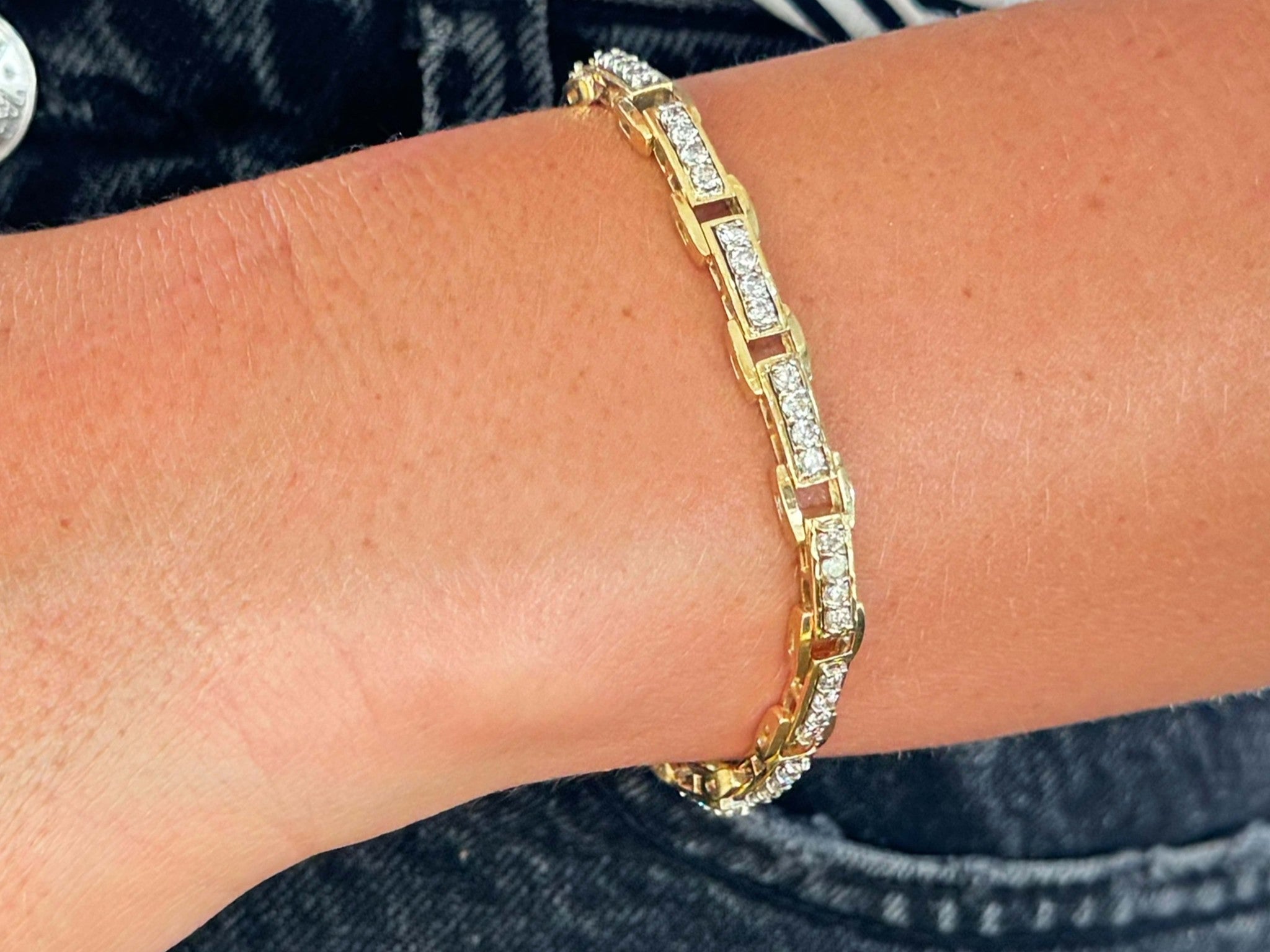 14k Yellow Gold Diamond Link Bracelet