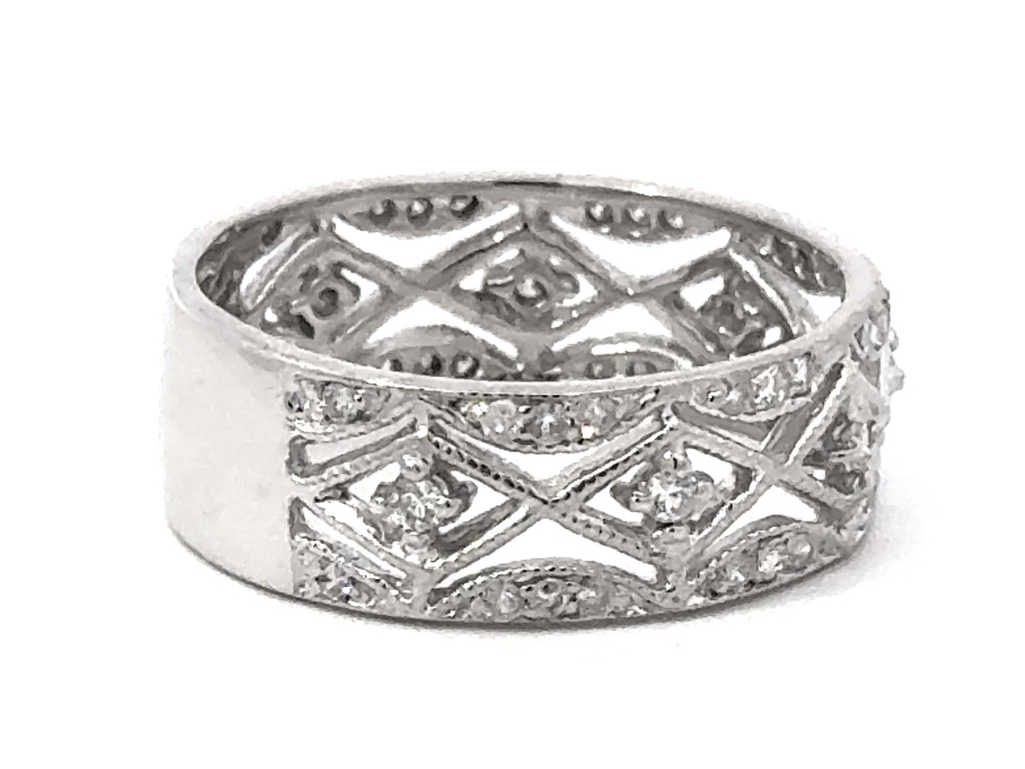 XOXO Diamond Band Cutout Ring in 18k White Gold