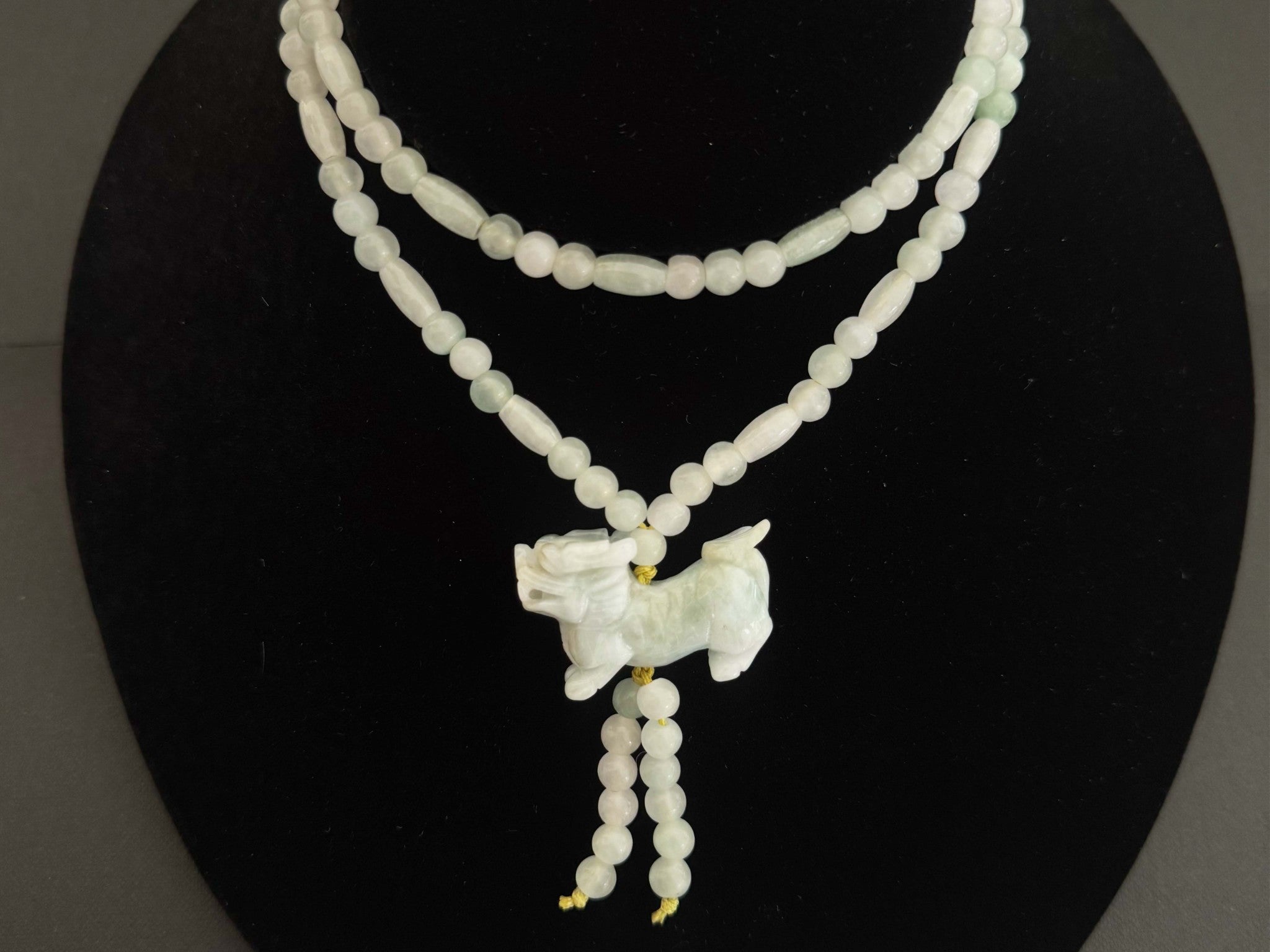 Phu Dog Light Green Jade Bead Strand Necklace