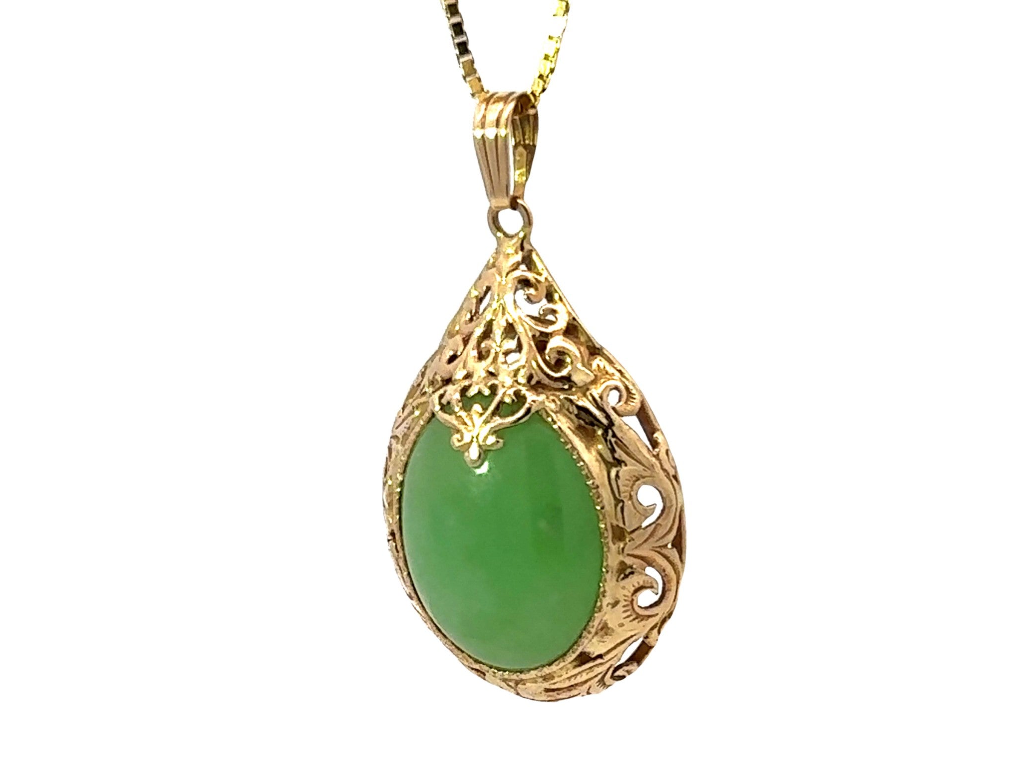 Ming's Hawaii Oval Green Jade Cabochon Pear Shaped Necklace 14k Yellow Gold
