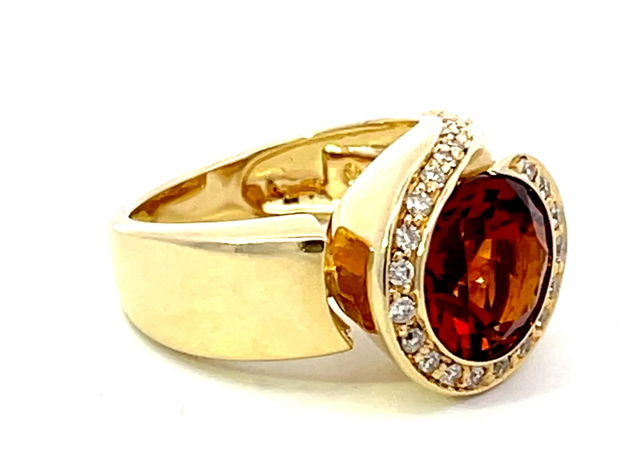 Vintage Round Citrine Diamond Halo Ring in 14k Yellow Gold