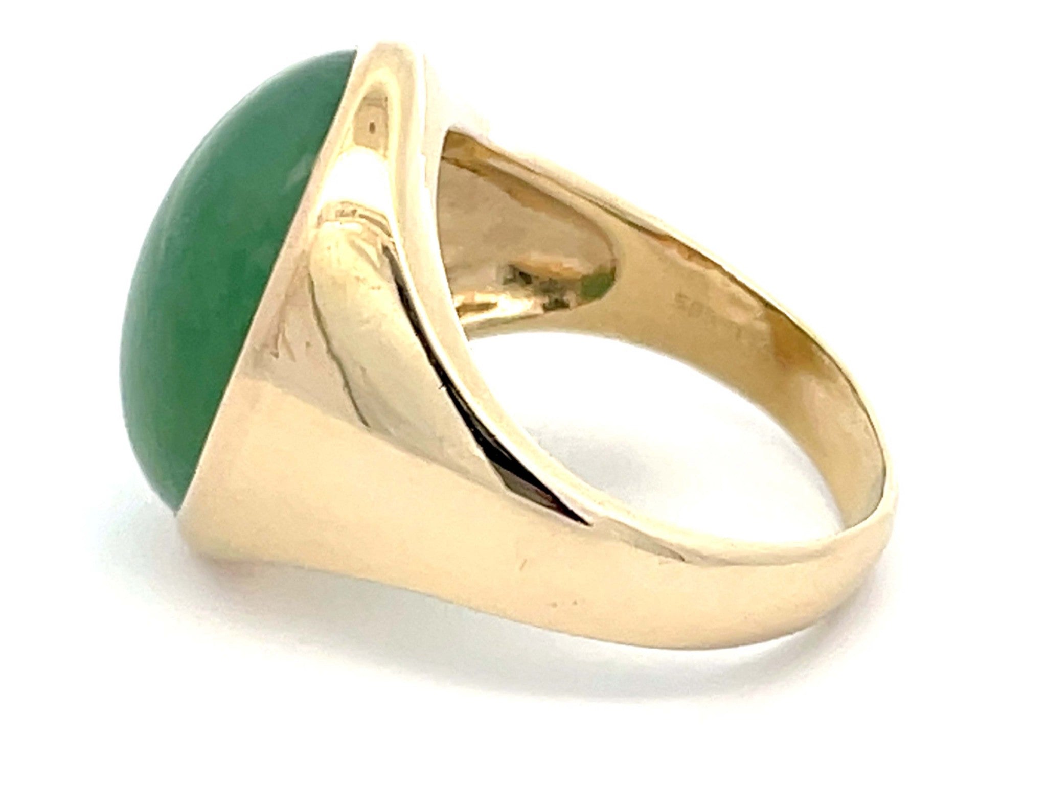 21 Carat Oval Cabochon Green Jade Ring in 14K Yellow Gold